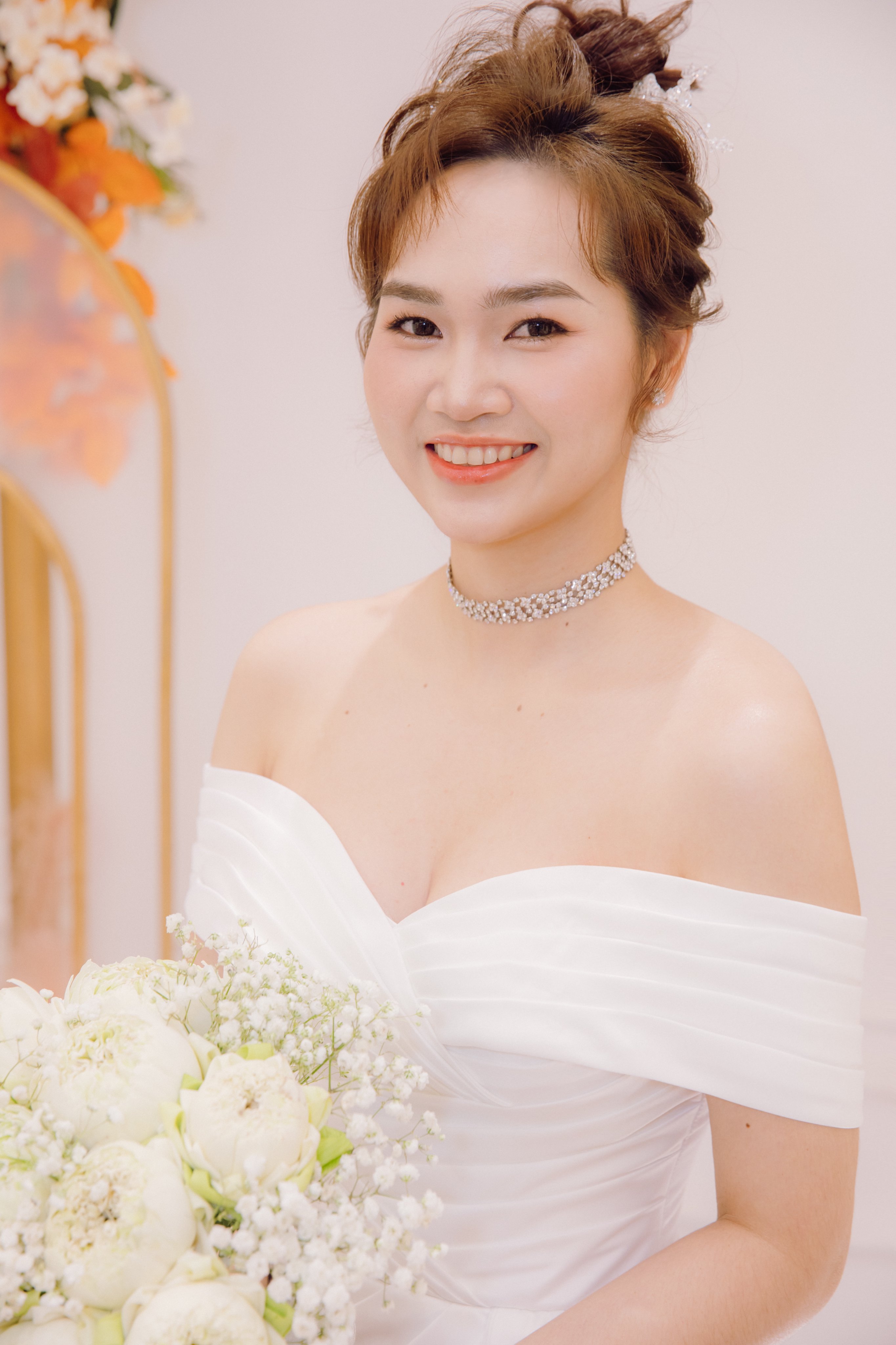 Mẫu makeup cô dâu và làm tóc bởi Hằng Nguyễn tại Gò Vấp